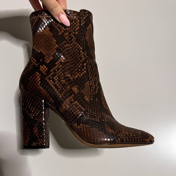 ALDO Booties - Picture 2 of 14